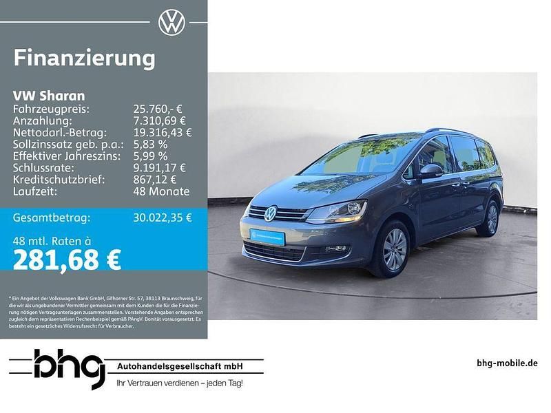 Grau Gebraucht 2017 VW Sharan Comfortline Van / Kleinbus | 25.760 € (Fairer Preis) - Bild 1/4