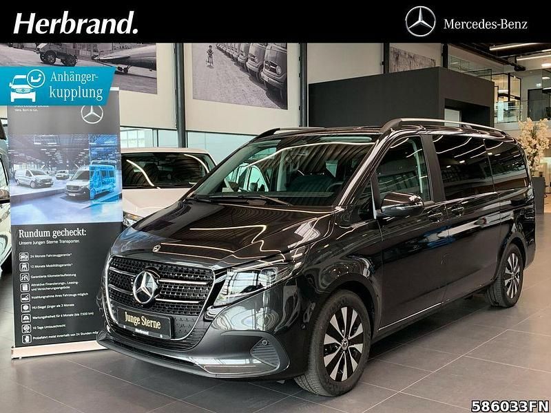 Grau Gebraucht 2024 Mercedes V300 Style Van / Kleinbus | 68.880 € (Guter Preis) - Bild 1/4
