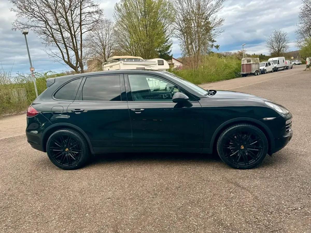 Gebraucht Porsche Cayenne 245 PS (180 kW) 2013 Schwarz SUV
