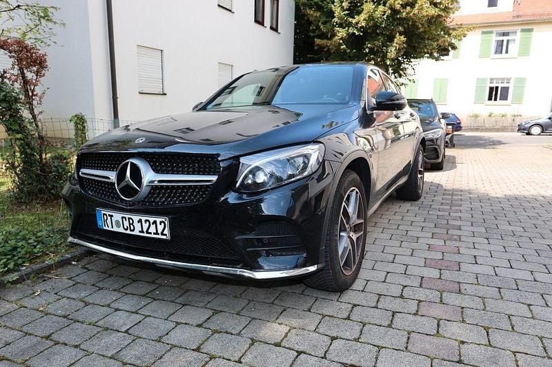 Schwarz Gebraucht 2018 Mercedes GLC250 Coupé | 28.999 € (Superpreis) - Bild 1/4