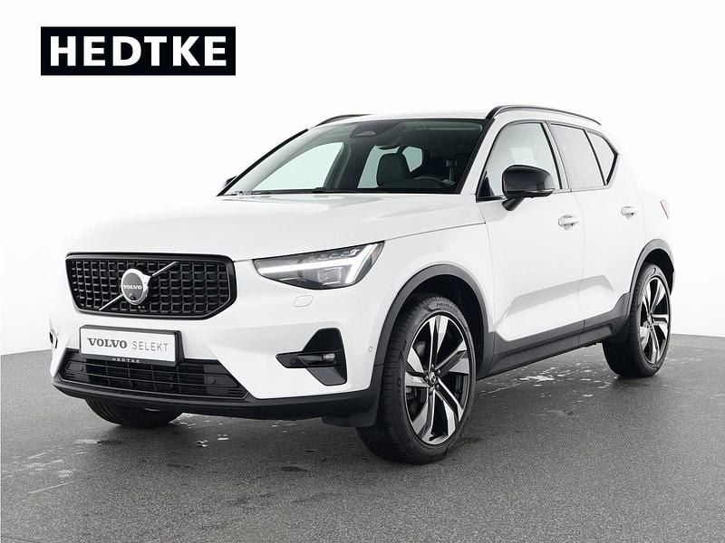 Weiß Gebraucht 2024 Volvo XC40 Plus SUV | 39.440 € (Fairer Preis) - Bild 1/4