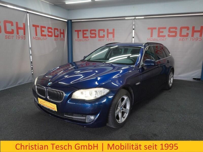 Blau Gebraucht 2012 BMW 520 Kombi | 8.990 € (Guter Preis) - Bild 1/3