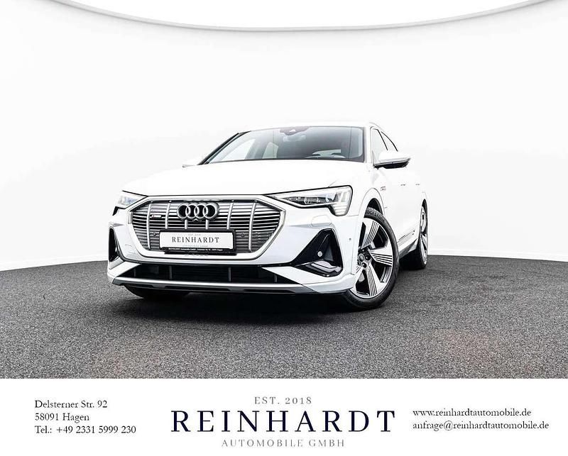 Gletscherweiß metallic Gebraucht 2022 Audi e-tron Sportback S-Line SUV | 42.720 € (Guter Preis) - Bild 1/3
