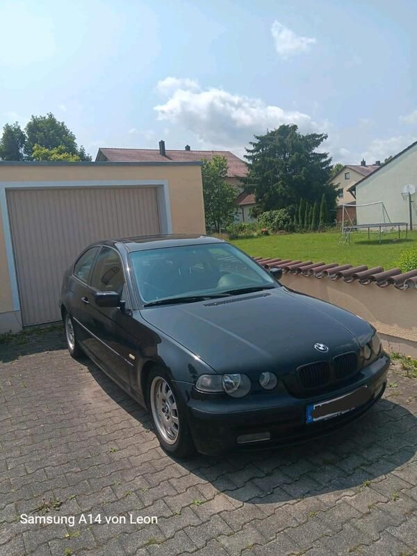 Schwarz Gebraucht 2004 BMW 316 Compact Kleinwagen | 1.500 € (Fairer Preis) - Bild 1/4