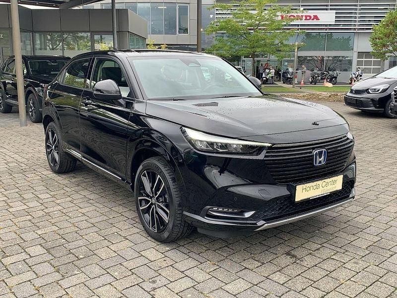Crystal black (schwarz) Gebraucht 2023 Honda HR-V Advance SUV | 24.980 € (Guter Preis) - Bild 1/4