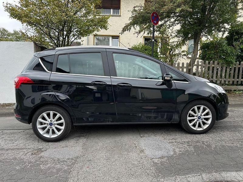 Gebraucht Ford B-MAX Titanium 125 PS (91 kW) 2017 Schwarz Van / Kleinbus