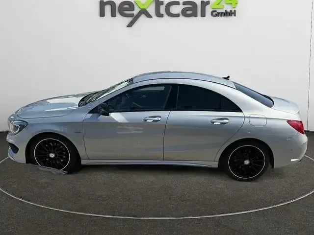 Gebraucht Mercedes CLA220 AMG line 177 PS (130 kW) 2016 Silber metallic Limousine