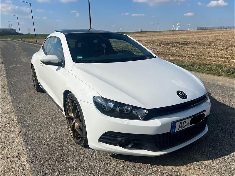 Gebraucht VW Scirocco 160 PS (117 kW) 2010 Weiß Coupé