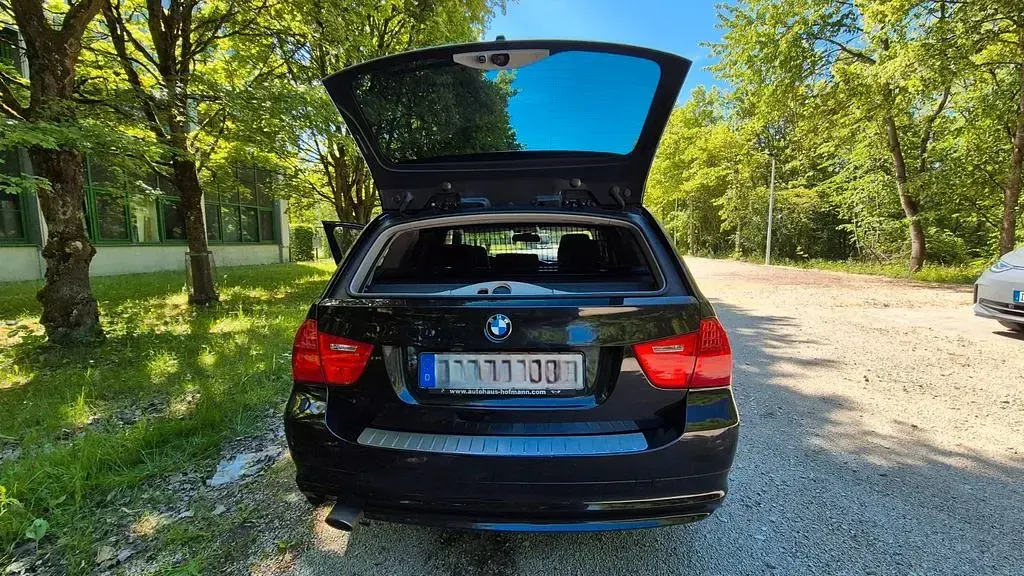 Brugt BMW 318 143 HK (105 kW) 2010 Sort Stationcar