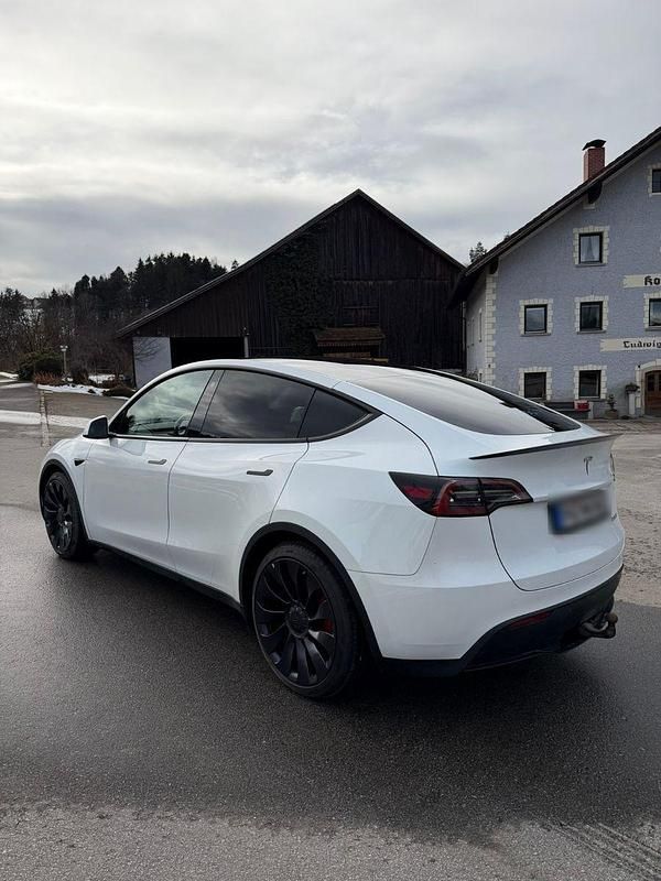 Gebraucht Tesla Model Y Performance 377 kW (513 PS) 2022 Weiß SUV