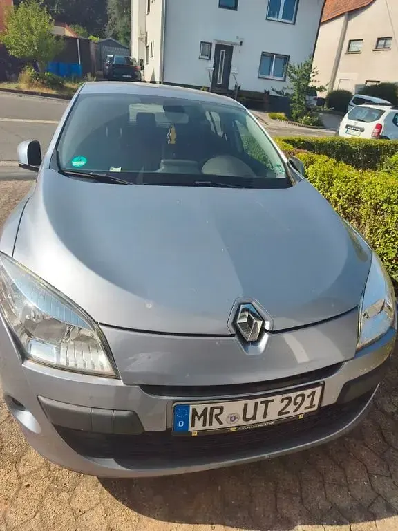 Gebraucht Renault Mégane III 101 PS (74 kW) 2010 Blau Limousine