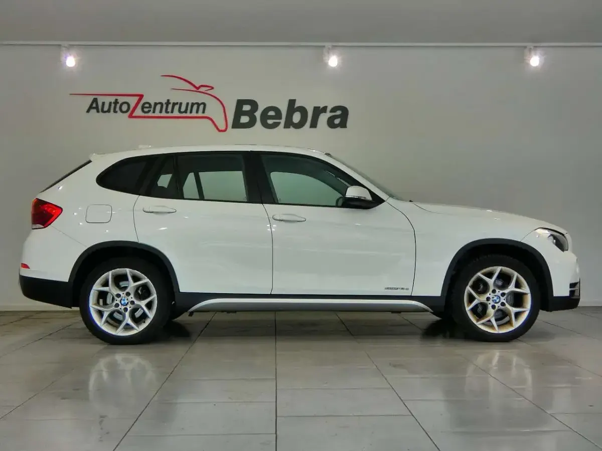 Gebraucht BMW X1 xLine 143 PS (105 kW) 2013 Alpinweiss iii SUV