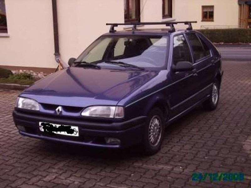 Gebraucht Renault 19 73 PS (53 kW) 1993 Blau Limousine