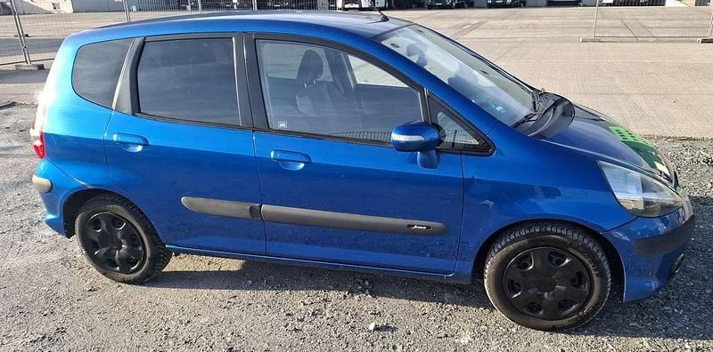 Blau Gebraucht 2006 Honda Jazz LS Kleinwagen | 2.500 € (Fairer Preis) - Bild 1/4