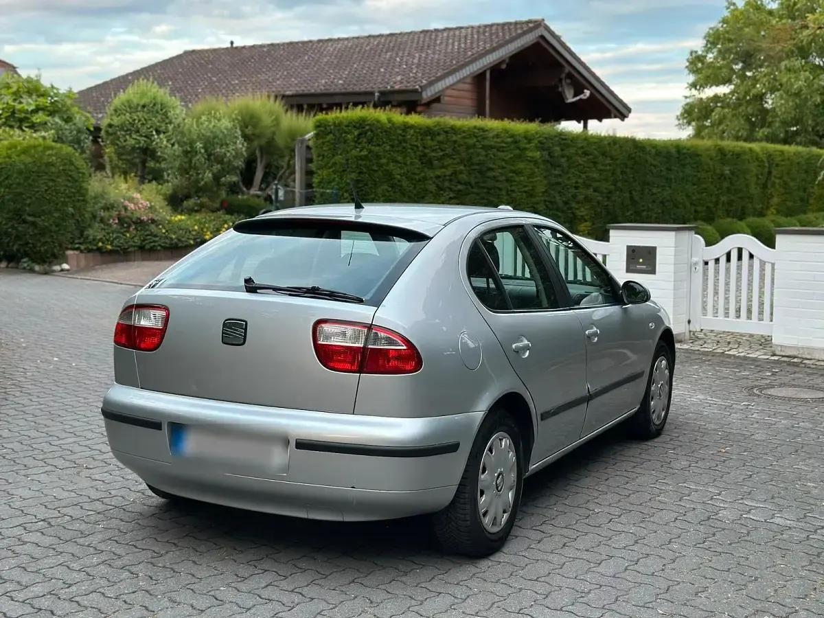 Gebraucht Seat Leon 105 PS (77 kW) 2005 Silber Kleinwagen