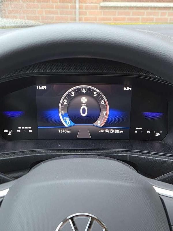 Używany VW T-Cross 95 KM (69 kW) 2024 Żółty SUV