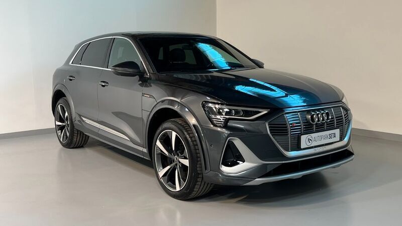 Gebraucht Audi e-tron Sport 369 kW (503 PS) 2022 Grau SUV