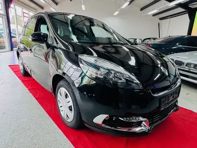 Gebraucht Renault Scenic E-Tech Bose Edition 131 PS (96 kW) 2013 Schwarz (sternenschwarz) Limousine