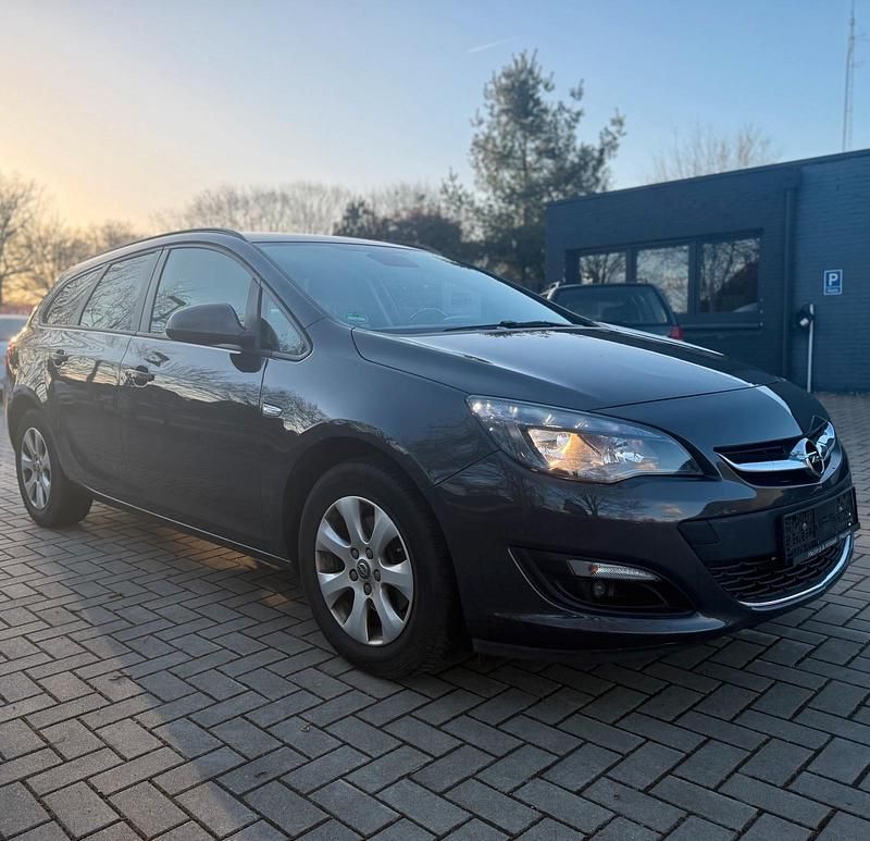 Gebraucht Opel Astra 136 PS (100 kW) 2015 Grau Kombi