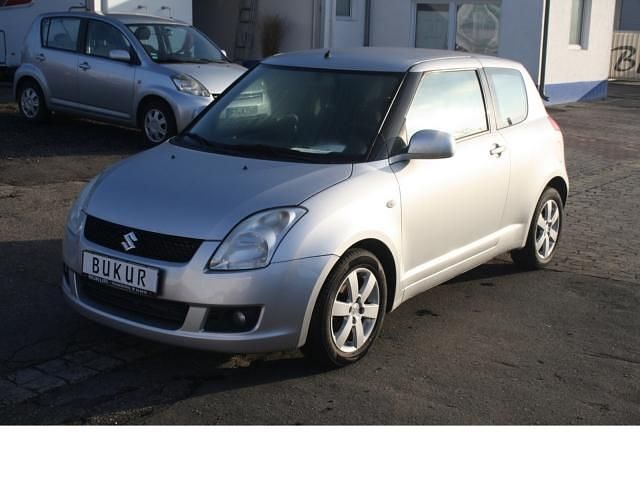 Gebraucht Suzuki Swift Comfort+ 92 PS (67 kW) 2008 Silber Kleinwagen