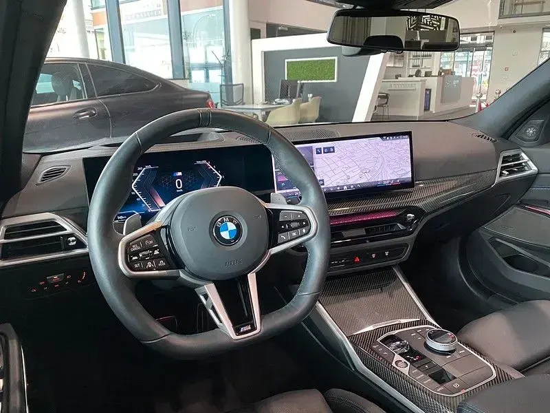 Gebraucht BMW 330 M Sport 286 PS (210 kW) 2025 Grau Limousine