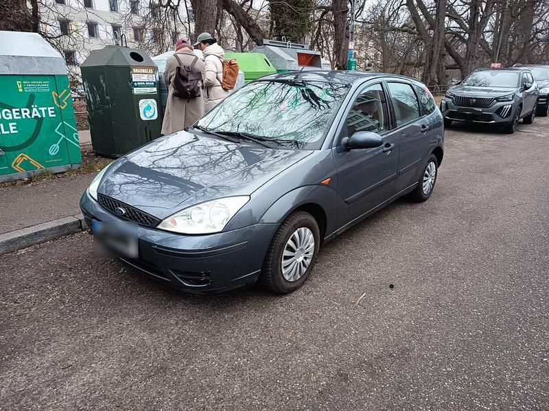 Usata Ford Focus 2001 Argento Utilitaria