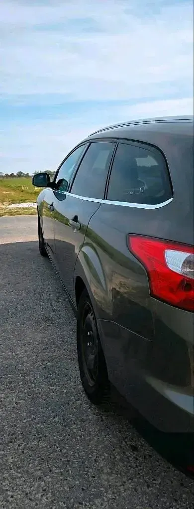 Gebraucht Ford Focus Titanium 125 PS (91 kW) 2012 Andere farben Kombi
