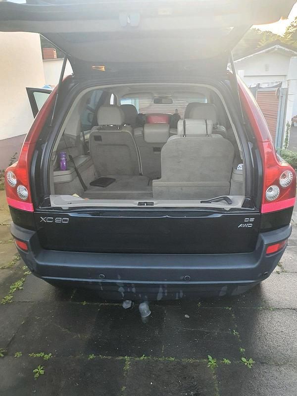 Second-hand Volvo XC90 164 CP (120 kW) 2004 Negru SUV