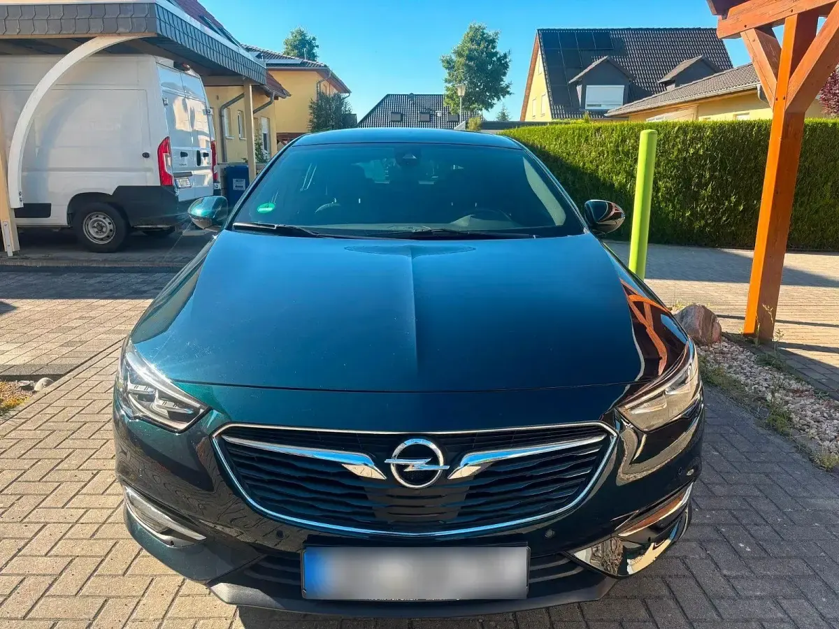 Gebraucht Opel Insignia Sport 170 PS (125 kW) 2017 Schwarz Limousine