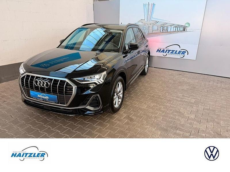 Mythosschwarz metallic (metallic) Gebraucht 2022 Audi Q3 S-Line SUV | 32.450 € (Superpreis) - Bild 1/4
