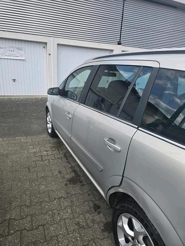 Gebraucht Opel Zafira 120 PS (88 kW) 2005 Grau Van / Kleinbus