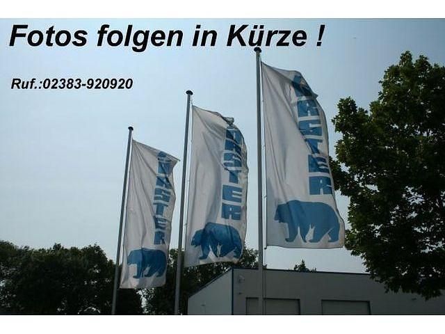 Silber Gebraucht 2023 VW Passat Elegance Kombi | 32.890 € (Teuer) - Bild 1/1