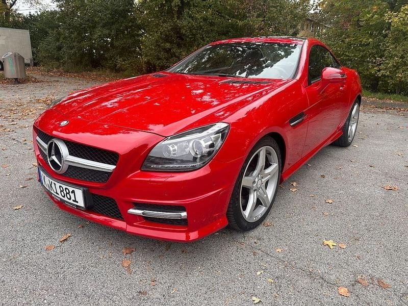 Rot Gebraucht 2014 Mercedes SLK250 AMG line Cabrio | 20.900 € (Fairer Preis) - Bild 1/4