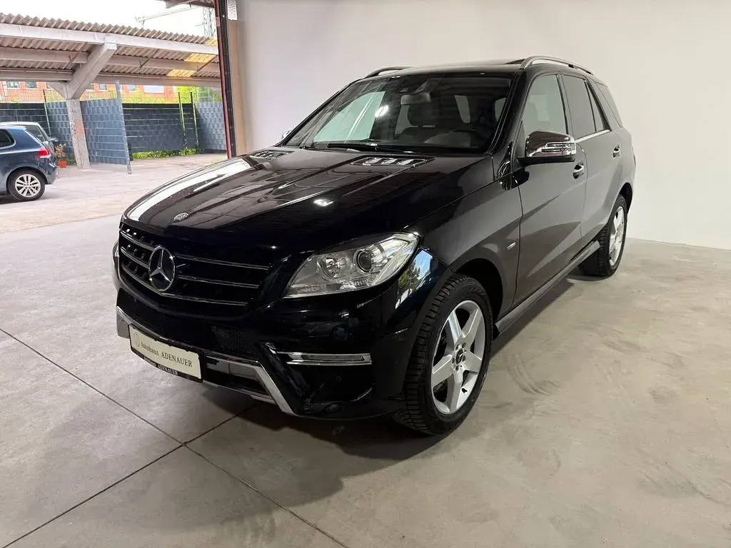 Gebraucht Mercedes ML350 AMG 306 PS (225 kW) 2012 Schwarz SUV
