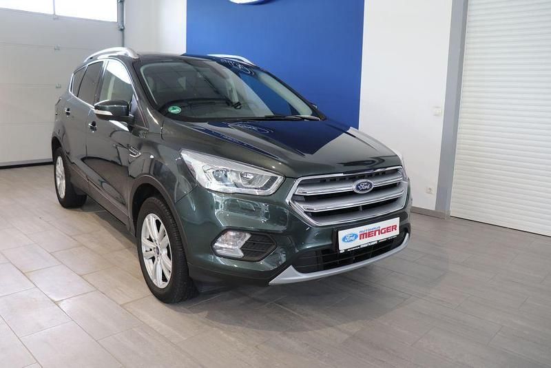 Gebraucht Ford Kuga Cool & Connect 120 PS (88 kW) 2018 Grün SUV