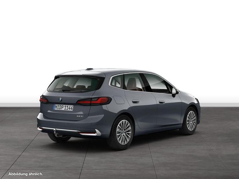 Gebraucht BMW 223 Active Tourer 204 PS (150 kW) 2025 Grau Van / Kleinbus