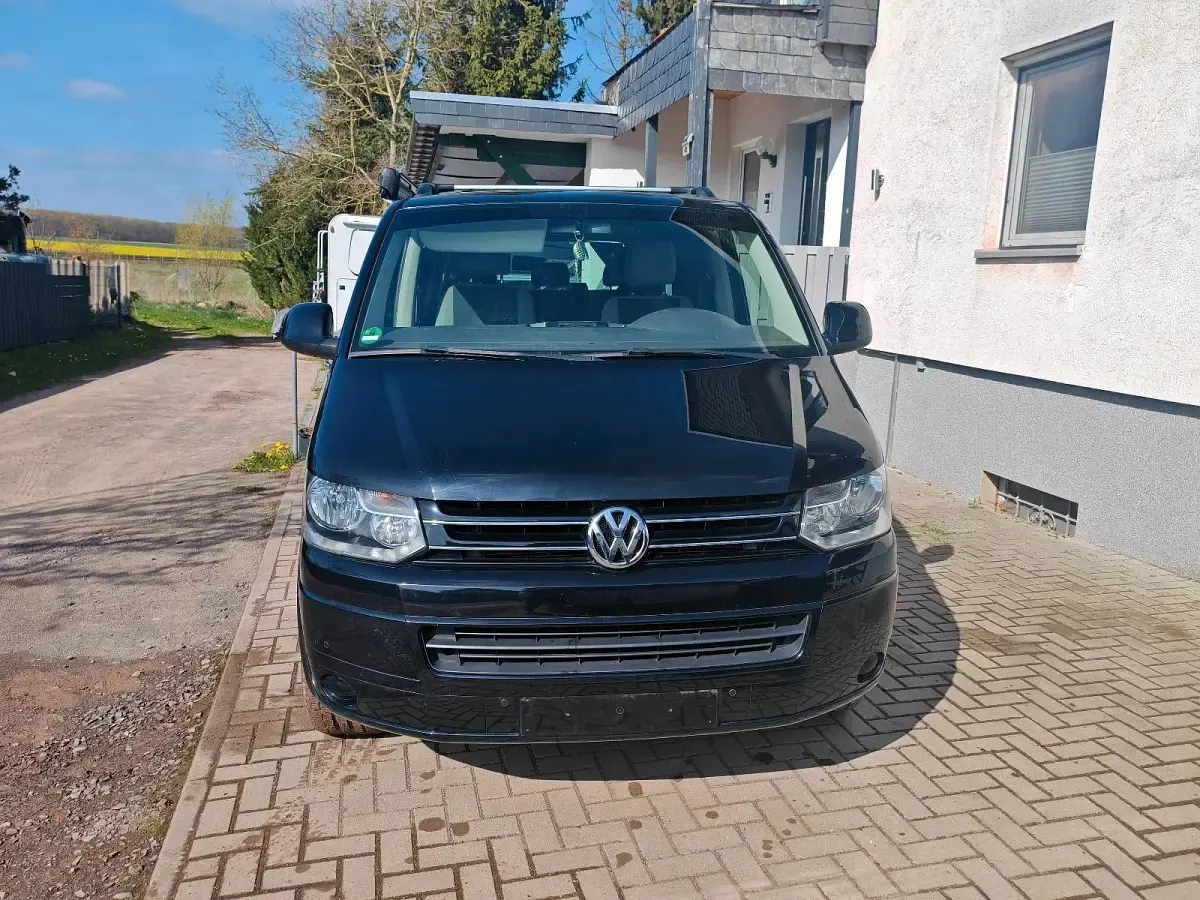 Gebraucht VW Caravelle 140 PS (102 kW) 2015 Schwarz Van