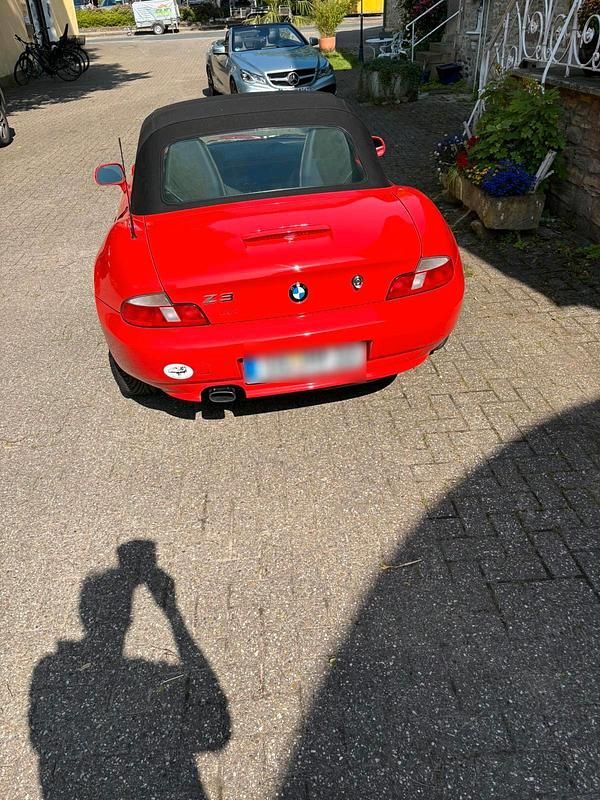 Gebraucht BMW Z3 118 PS (86 kW) 2001 Rot Cabrio