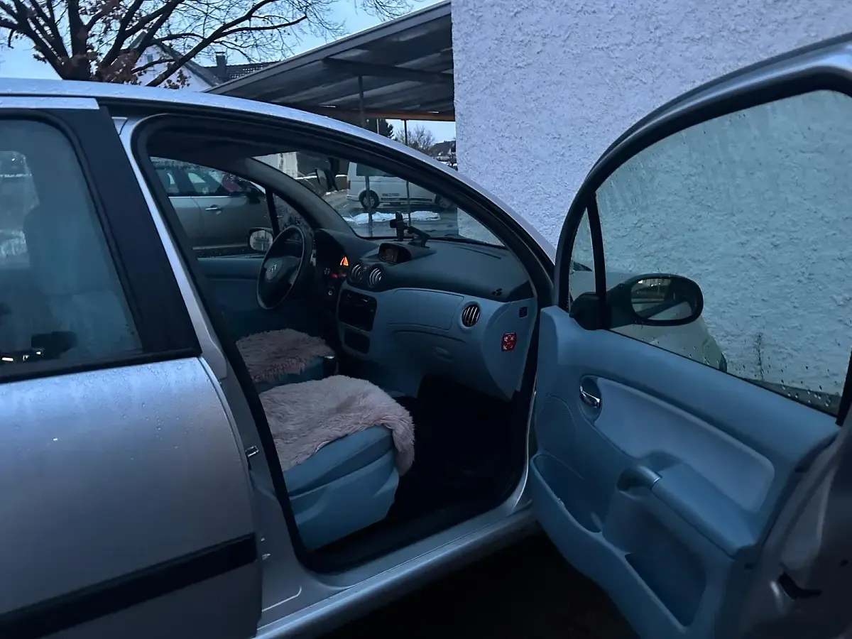 Occasion Citroën C3 73 ch (53 kW) 2004 Gris Citadine