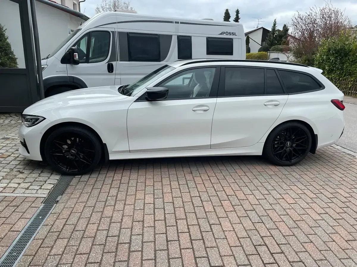 Gebraucht BMW 320 Advantage 190 PS (139 kW) 2020 Weiß Kombi