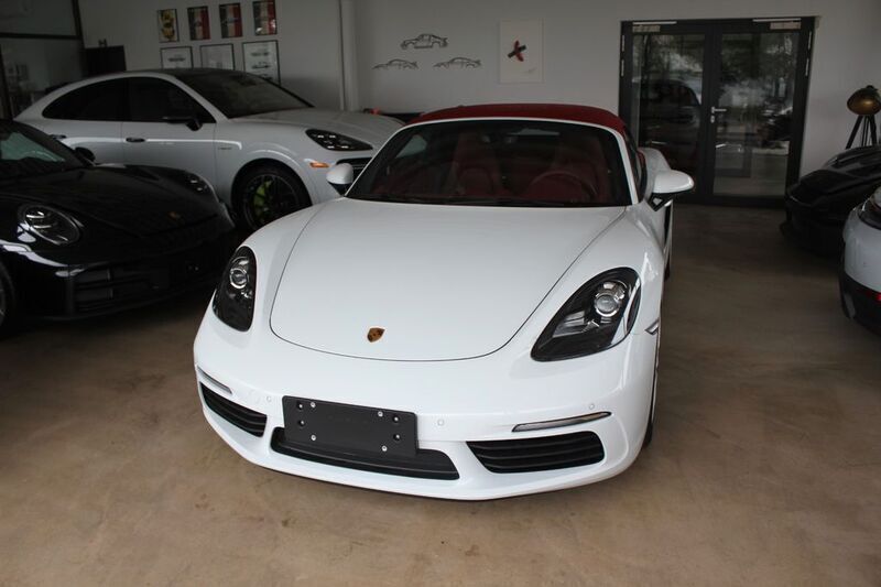 Weiß Neu 2025 Porsche 718 Boxster Edition Cabrio | 68.990 € - Bild 1/4