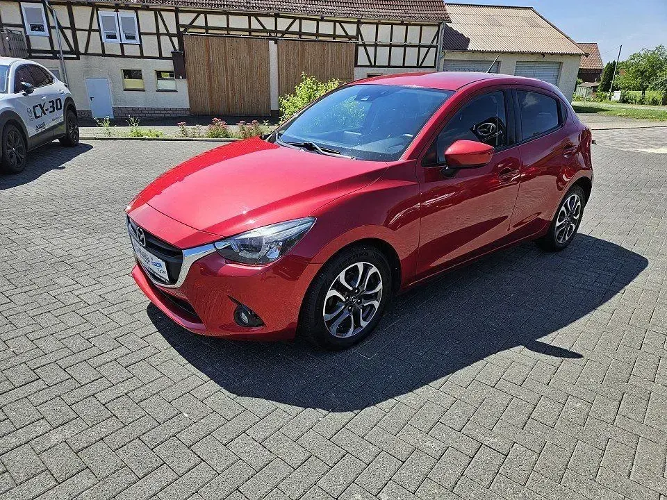 Gebraucht Mazda 2 Nakama 90 PS (66 kW) 2016 Rot