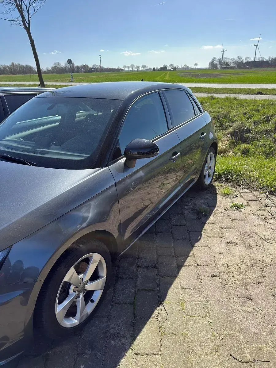 Gebraucht Audi A1 Sportback Sport 150 PS (110 kW) 2015 Grau Kleinwagen