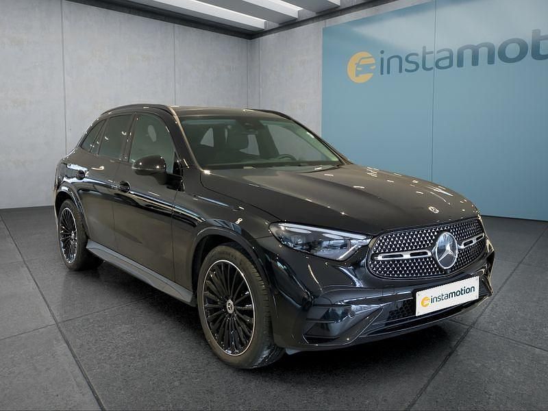 Gebraucht Mercedes GLC450 367 PS (269 kW) 2025 Schwarz SUV