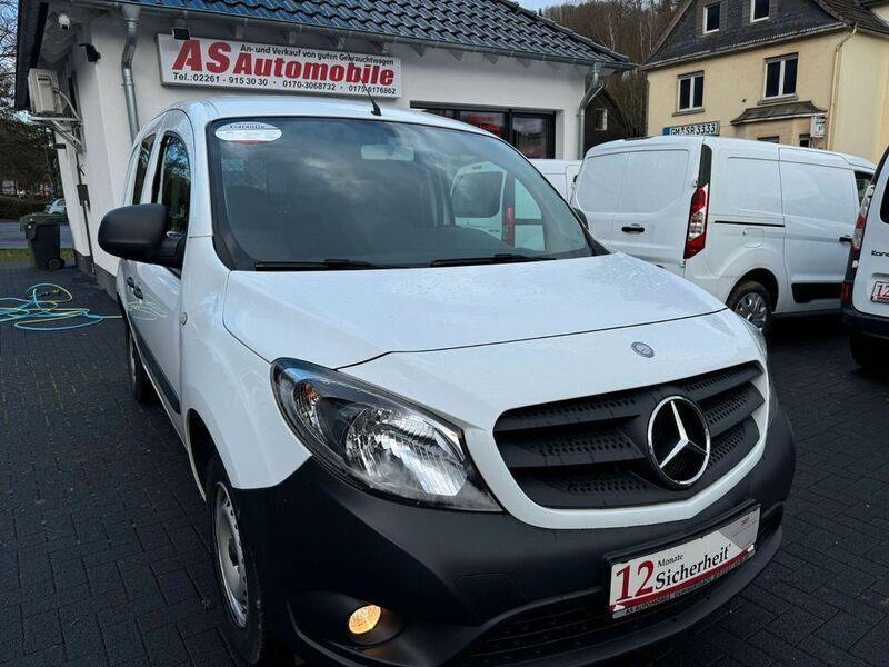Arktikweiss Gebraucht 2019 Mercedes Citan 109 Van / Kleinbus | 9.949 € (Guter Preis) - Bild 1/4