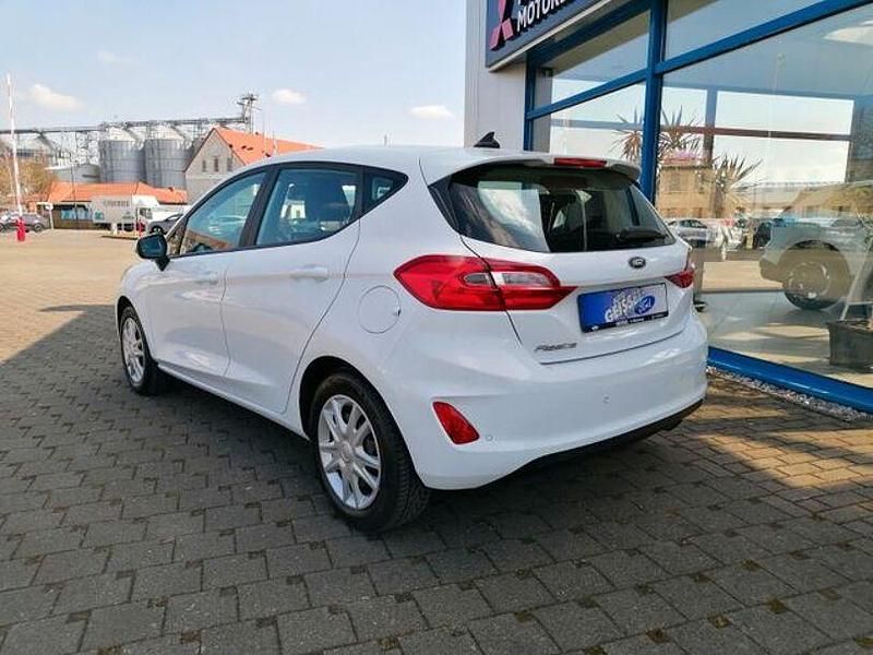 Gebraucht Ford Fiesta Trend 75 PS (55 kW) 2020 Weiß Kleinwagen