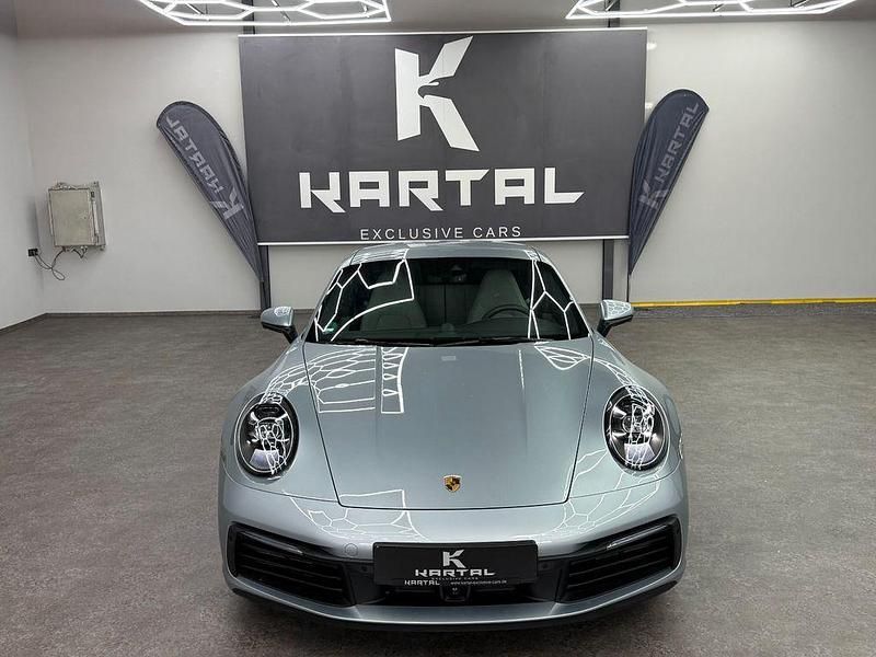 Silber Gebraucht 2019 Porsche 911 Carrera 4S Chrono Coupé | 124.990 € (Etwas zu teuer) - Bild 1/4