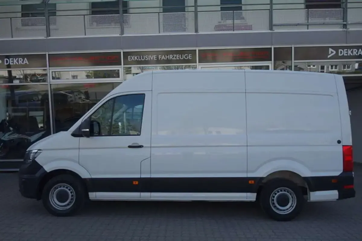 Gebraucht VW Crafter 177 PS (130 kW) 2023 Weiß Van