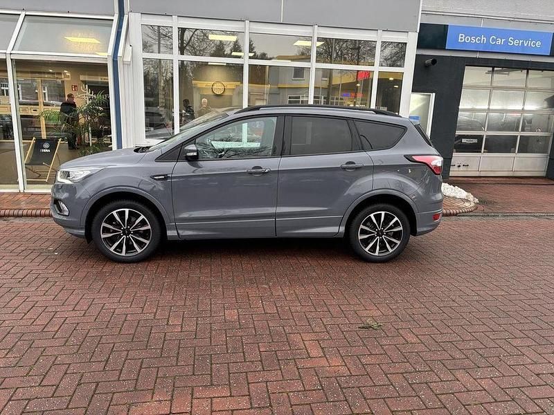 Gebraucht Ford Kuga ST-Line 150 PS (110 kW) 2019 Grau SUV