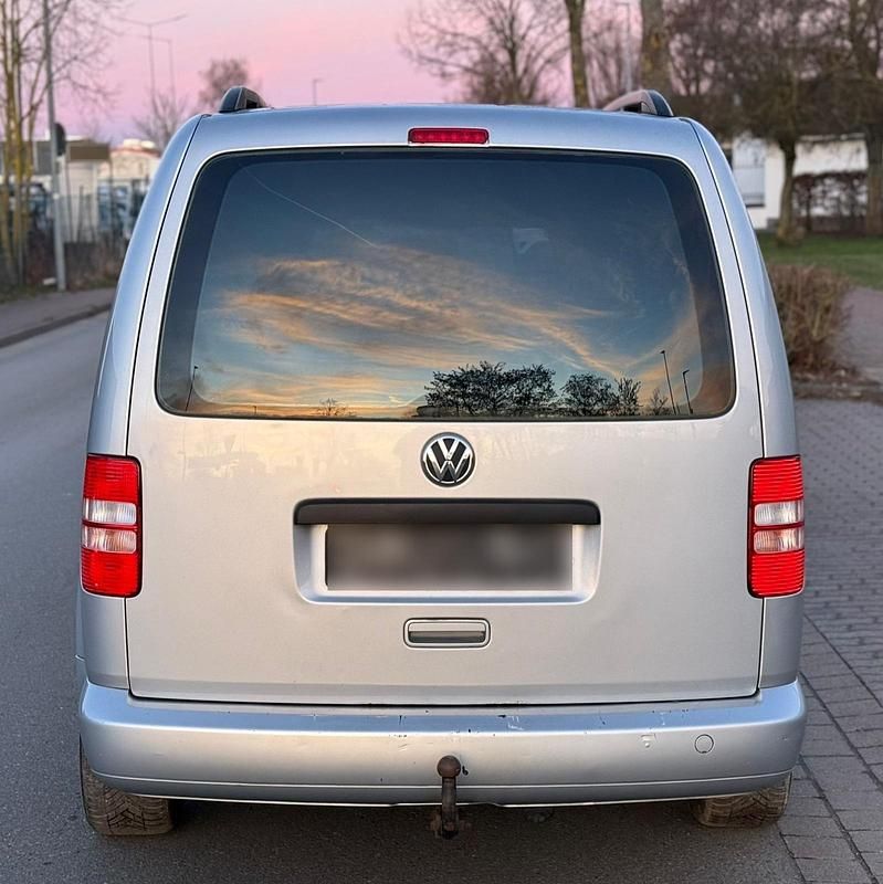 Gebraucht VW Caddy Maxi 140 PS (102 kW) 2012 Silber Van / Kleinbus